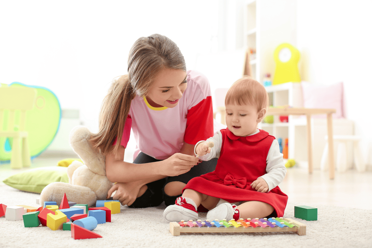 Au pair cuidando niños